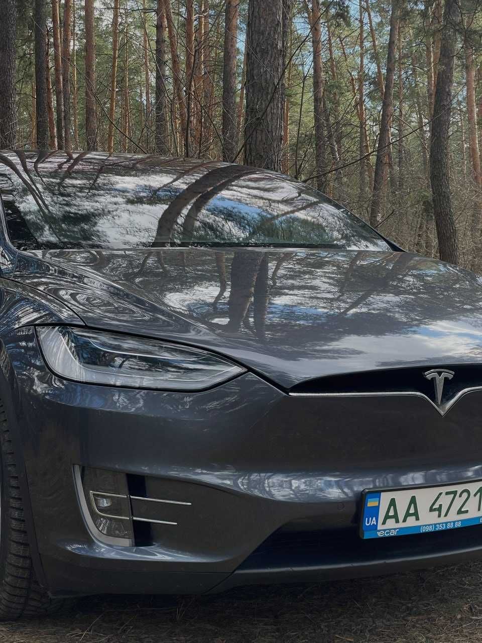 Tesla Model X 2020