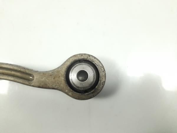 Braço de suspensão trás direito MERCEDES-BENZ Classe C (W204)