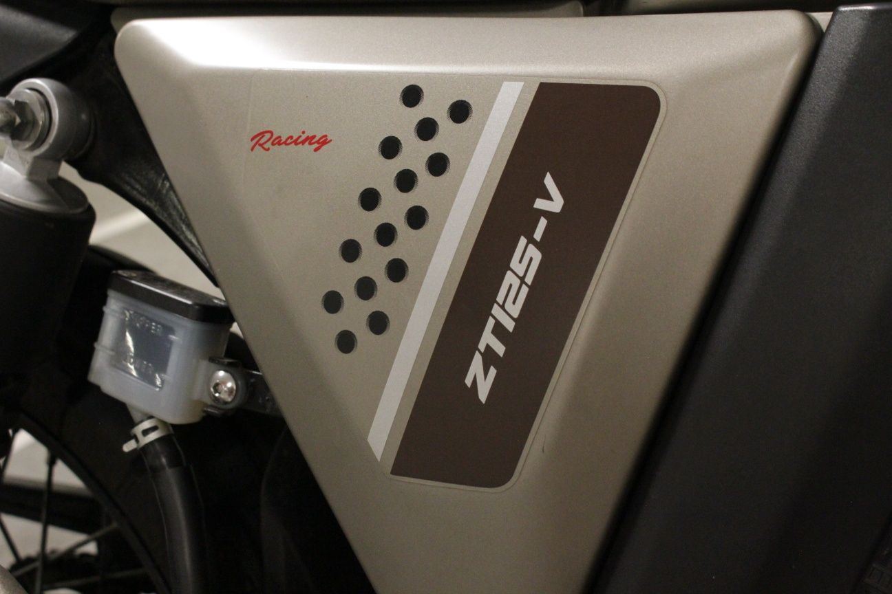 Zontes ZT 125 V Scrambler