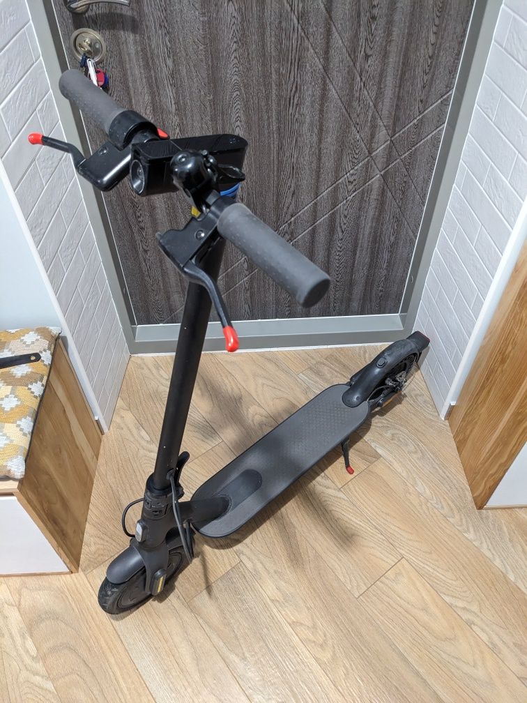 Електросамокат Xiaomi Mi electric scooter 1S Європейська версія