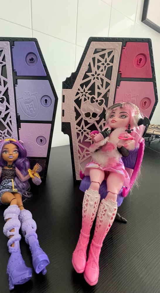 Monster High Draculaura Ultimate secrets com closet