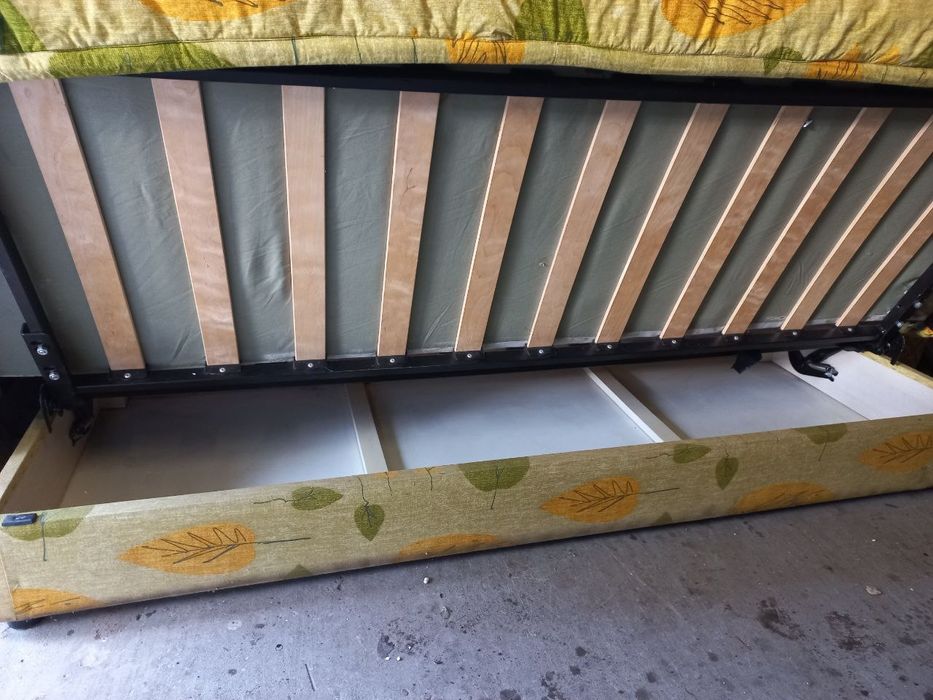 Диван з доставкою