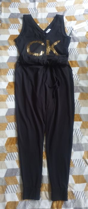 Kombinezon Calvin Klein S,M,XS.