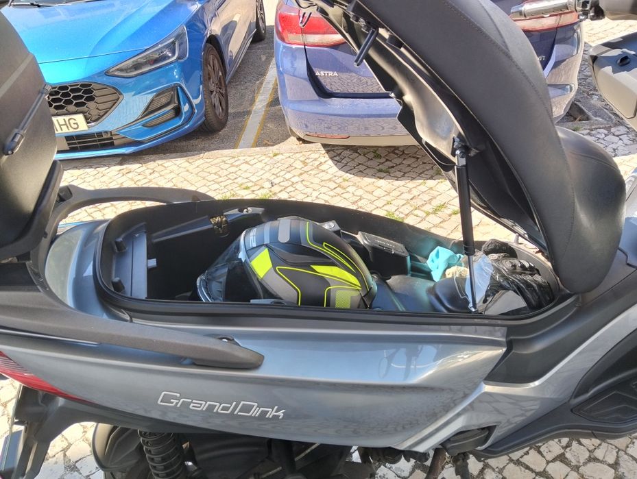 Maxi Scooter KYMCO Grand Dink 125