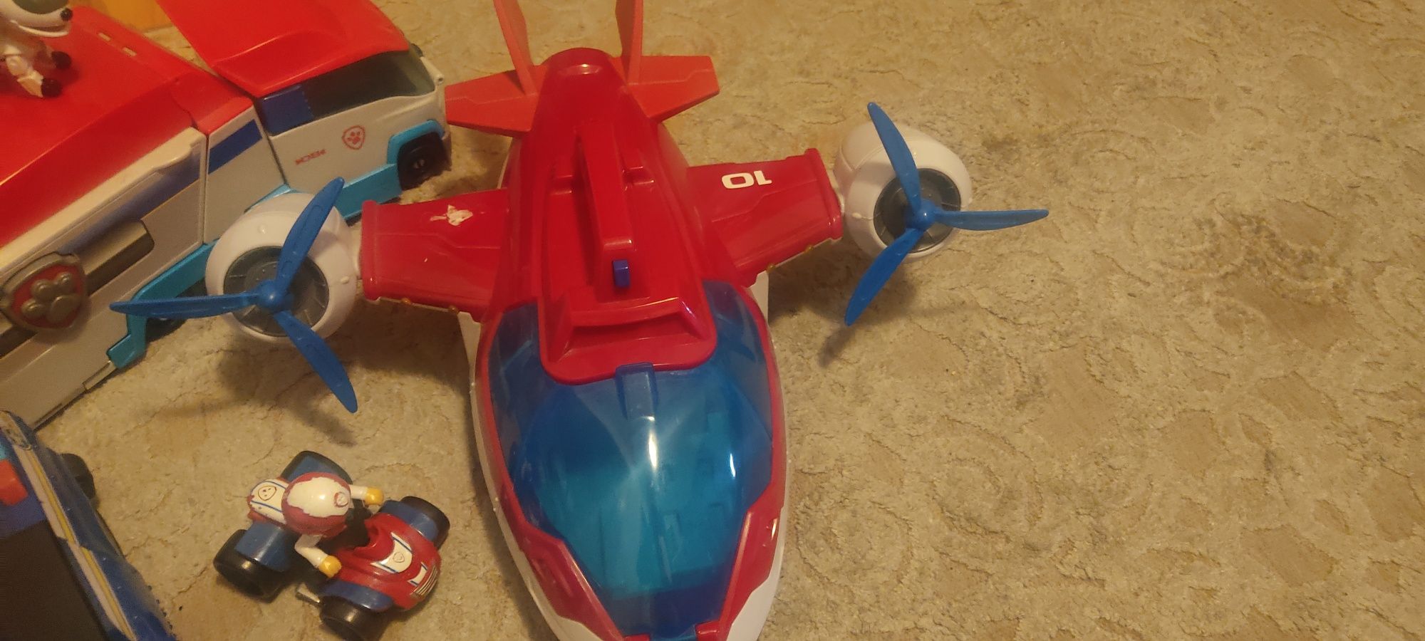 Carro, camião e avião paw patrol