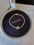Pulseira com conta Pétalas de Flor Original da Pandora