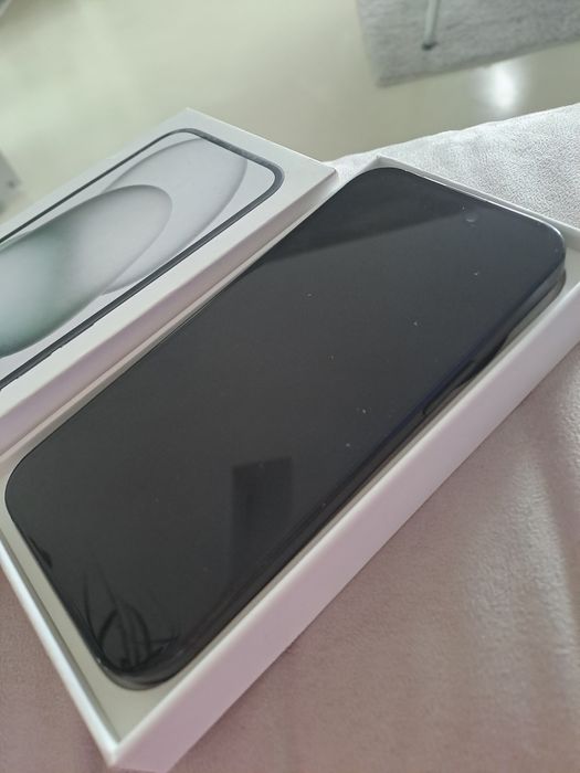 Iphone 15 128GB usado