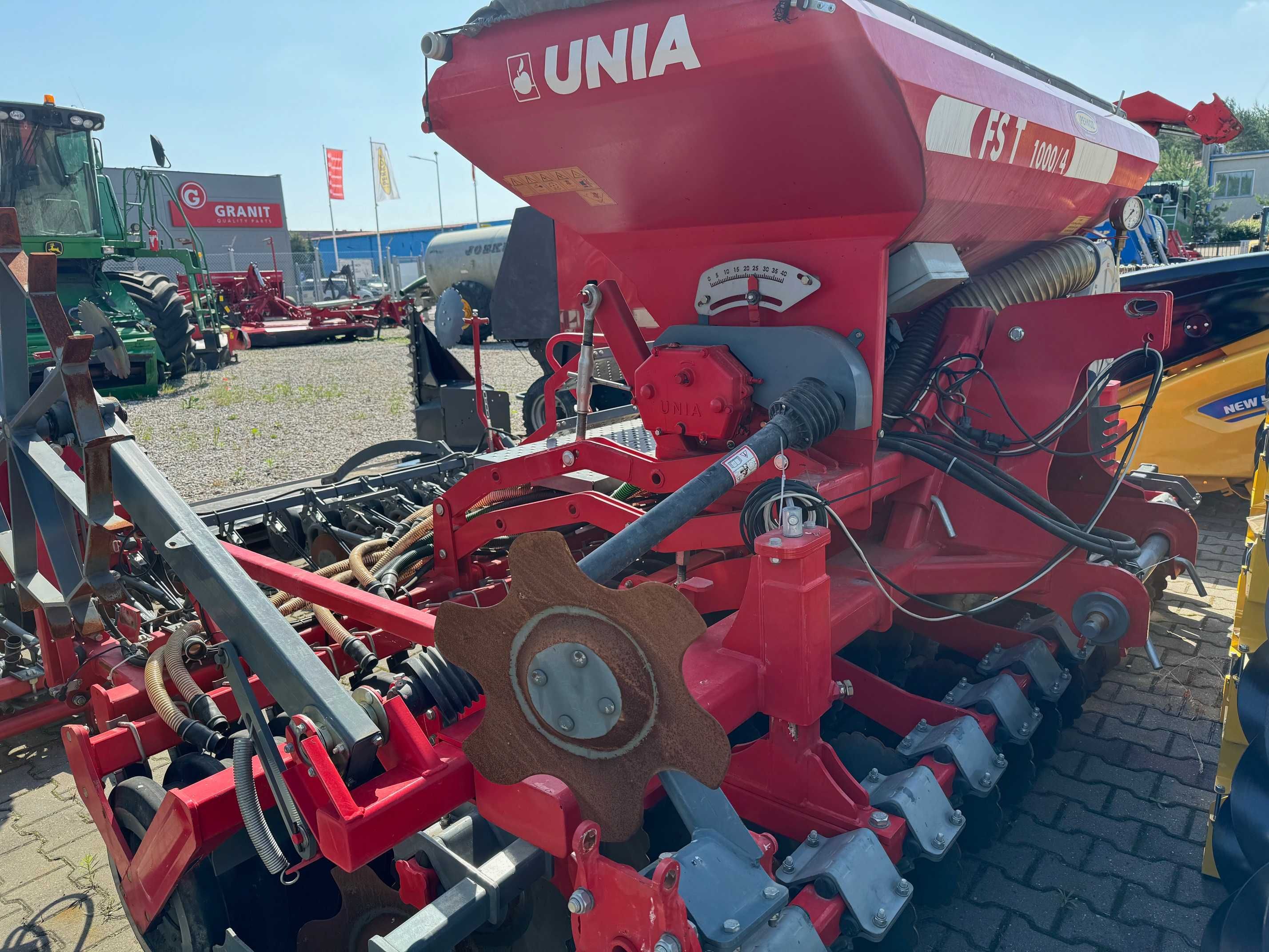 Unia agregat uprawowo-siewny FST 1000/4