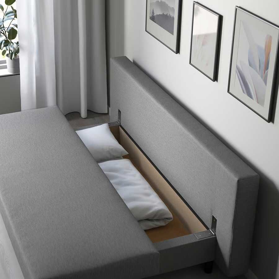 Sofá Cama IKEA Cinza com almofadas