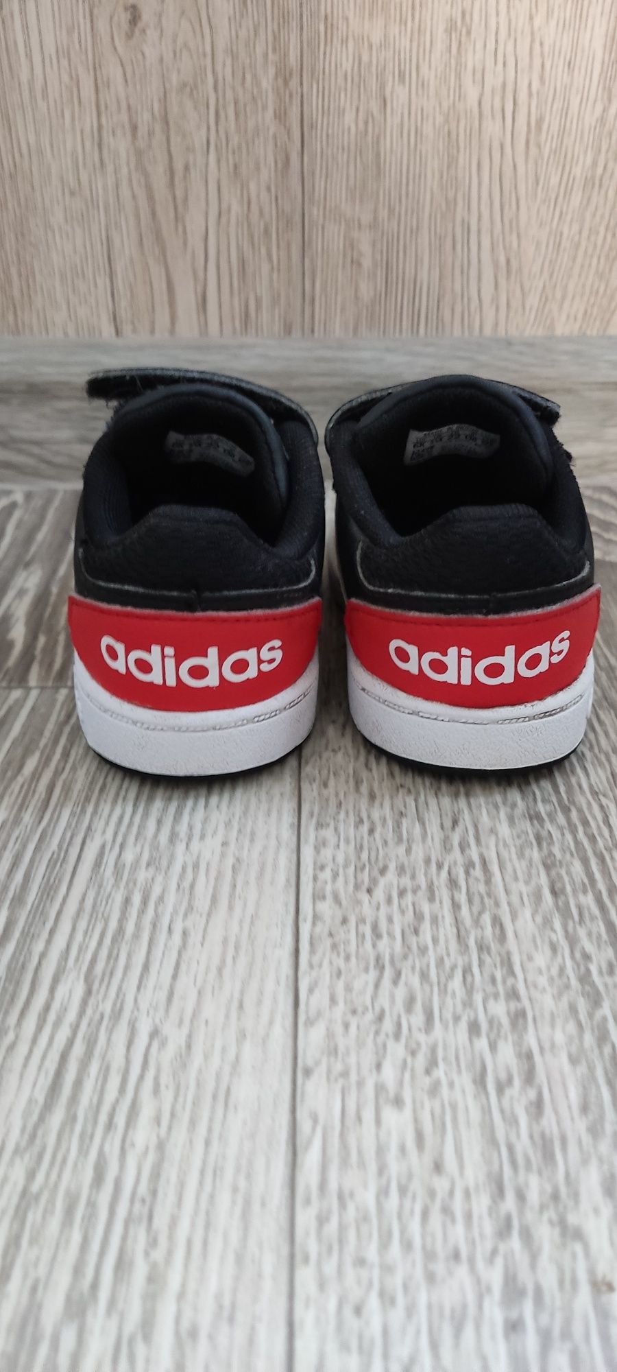 Дитячі кросівки Adidas