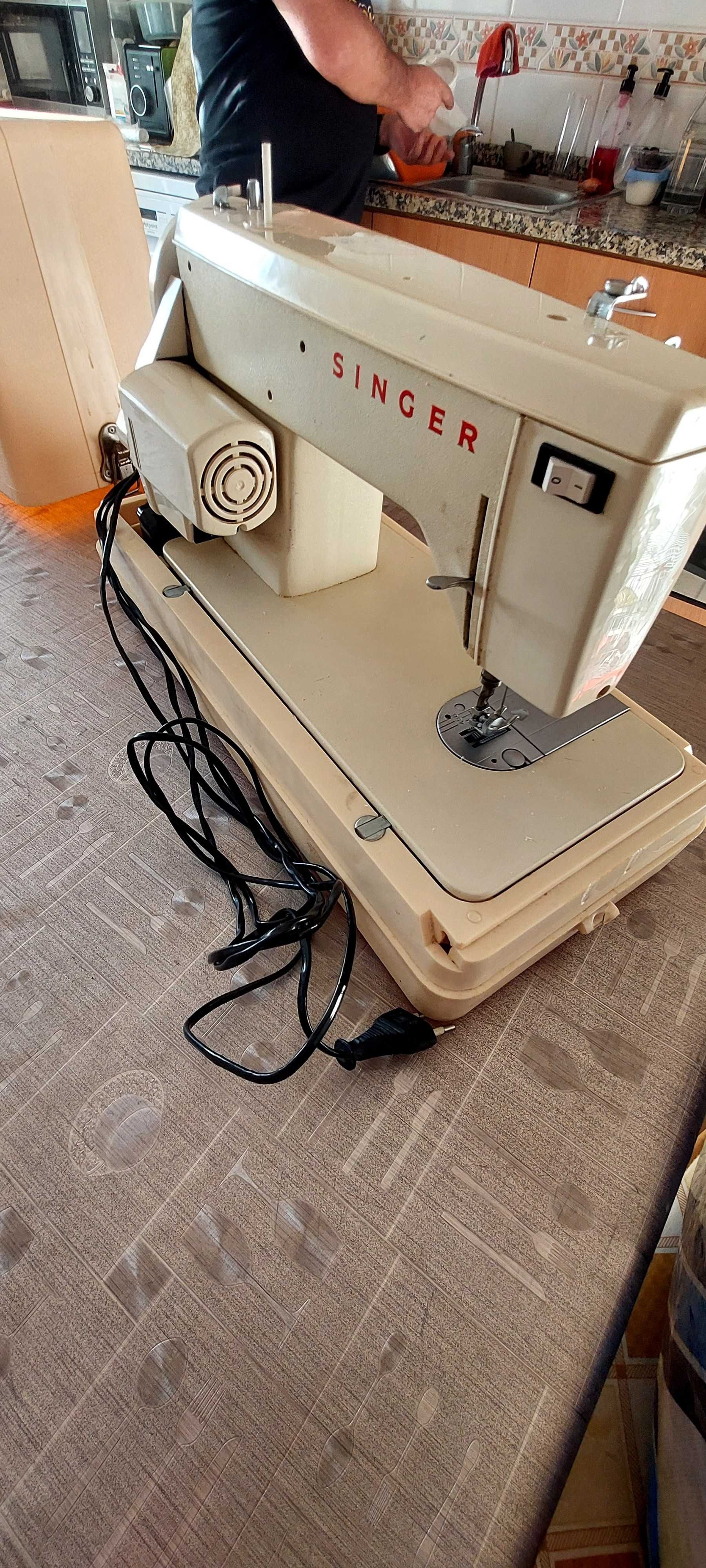 Maquina Singer 1247