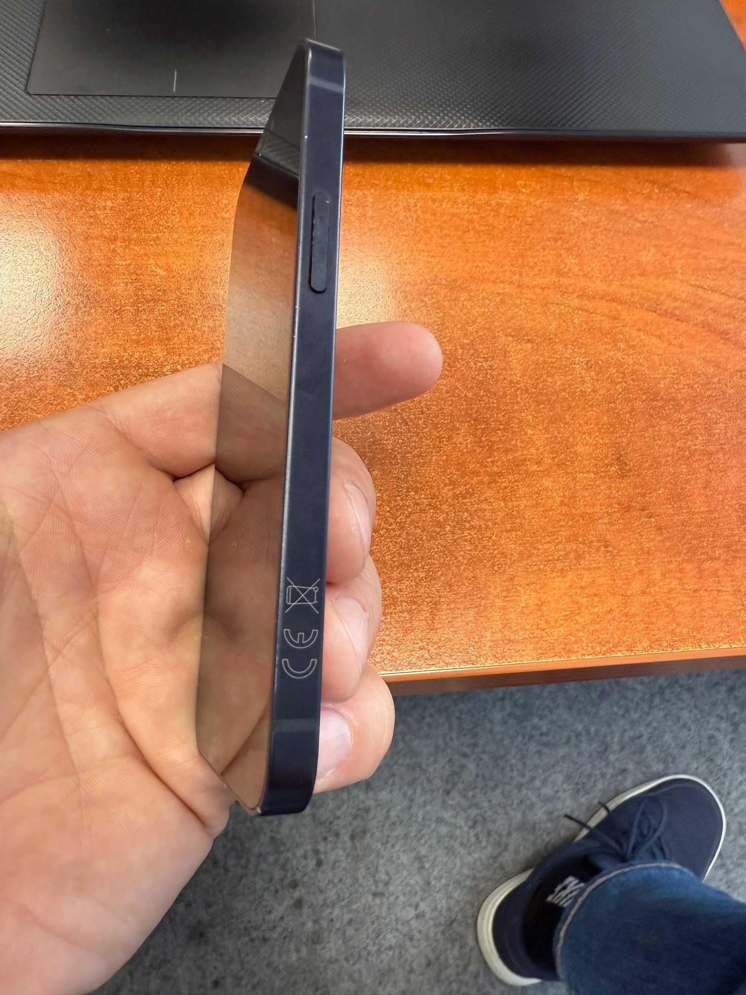 iPhone 12 mini 64 GB czarny jak nowy