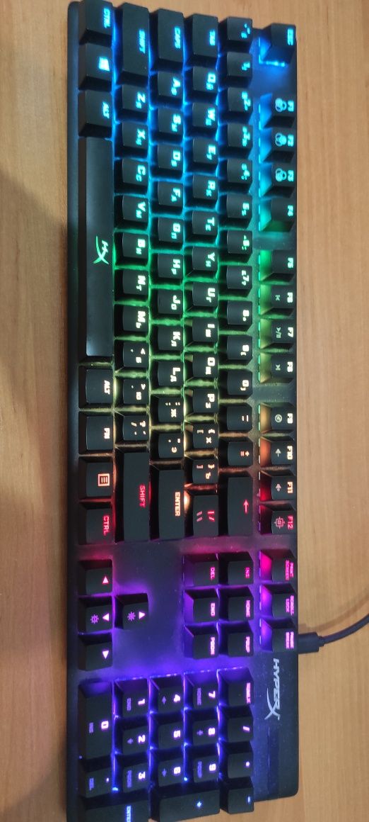 Продам клавиатуру HyperX Alloy Origins