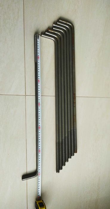 Kotwy fundamentowe M16, długość 60 cm, 8 sztuk.