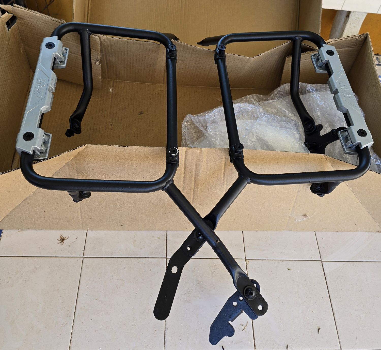 Suporte Malas Givi Outback Trekker (alumínio)