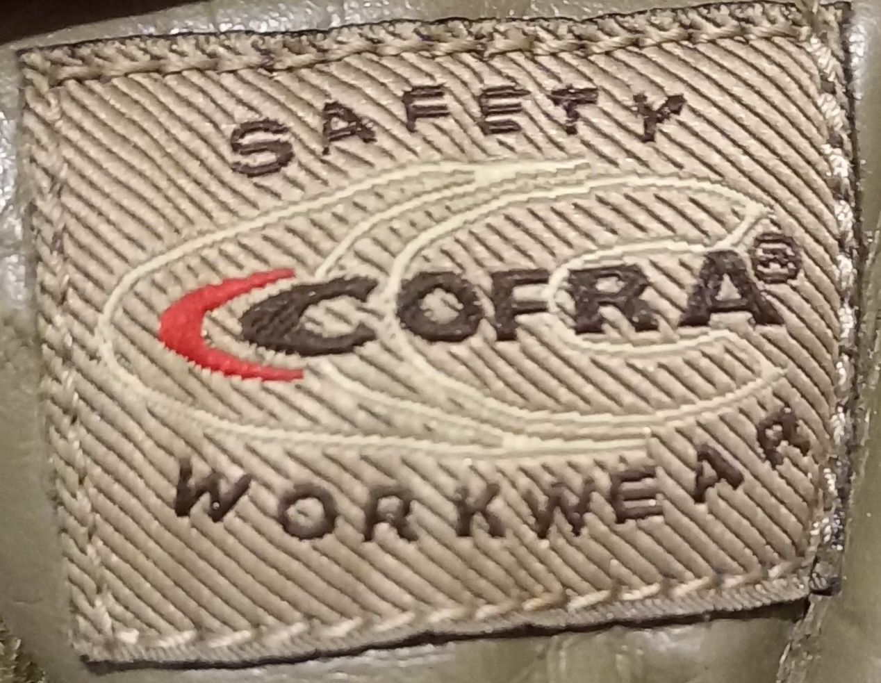 Робочі взуття із металевим носком "COFRA®"