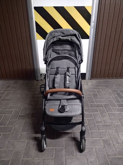 WYPRZEDAŻ GARAŻOWA! Wózek spacerowy "Lionelo"