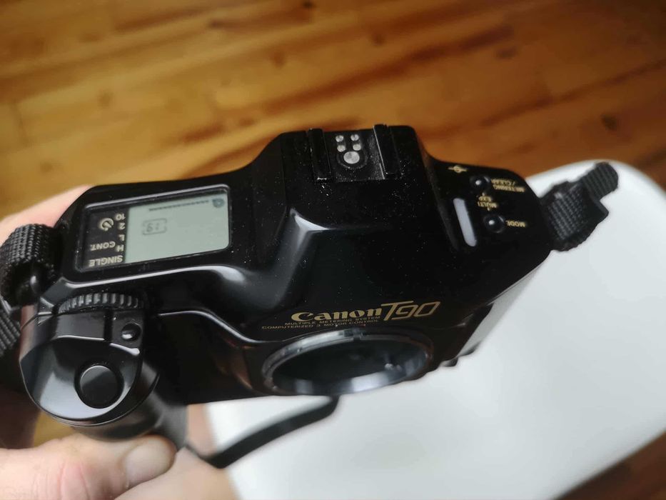 Canon T90  stan bdb