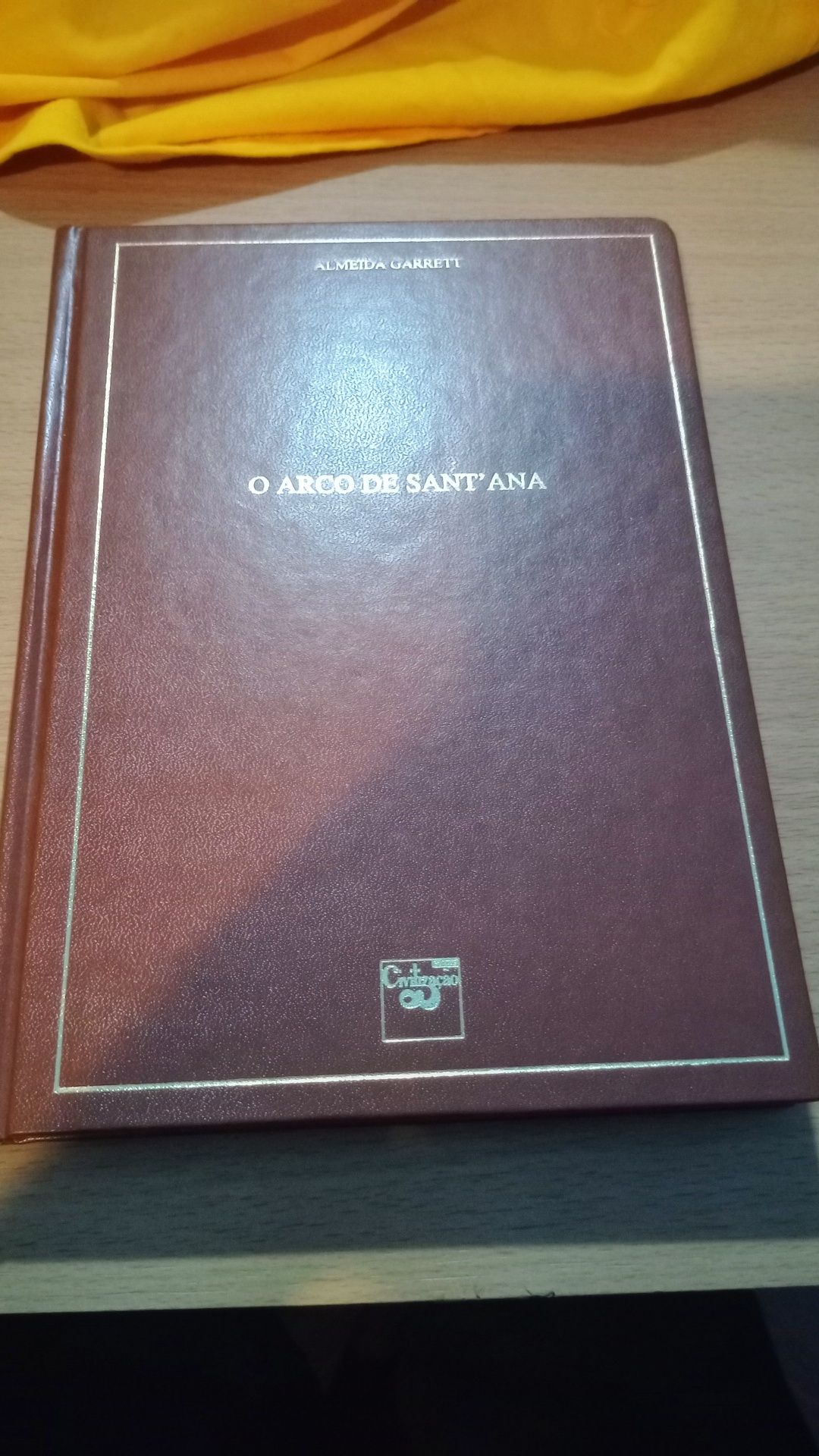 Livro Almeida Garrett antigo