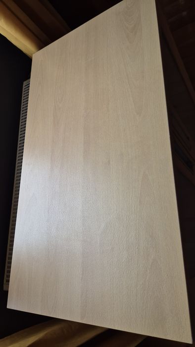 Szafka z mlecznymi szybami