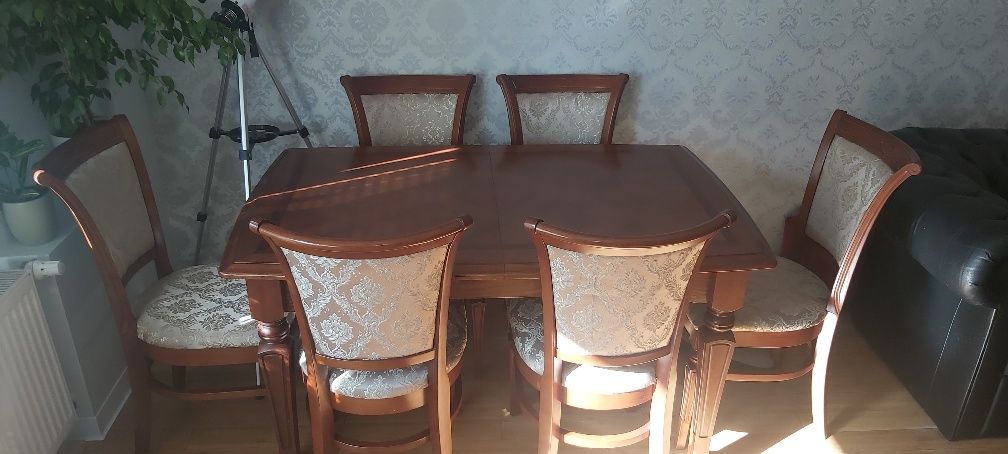 Stół rozkładany z krzesłami Olejnikowski kolekcja Milano