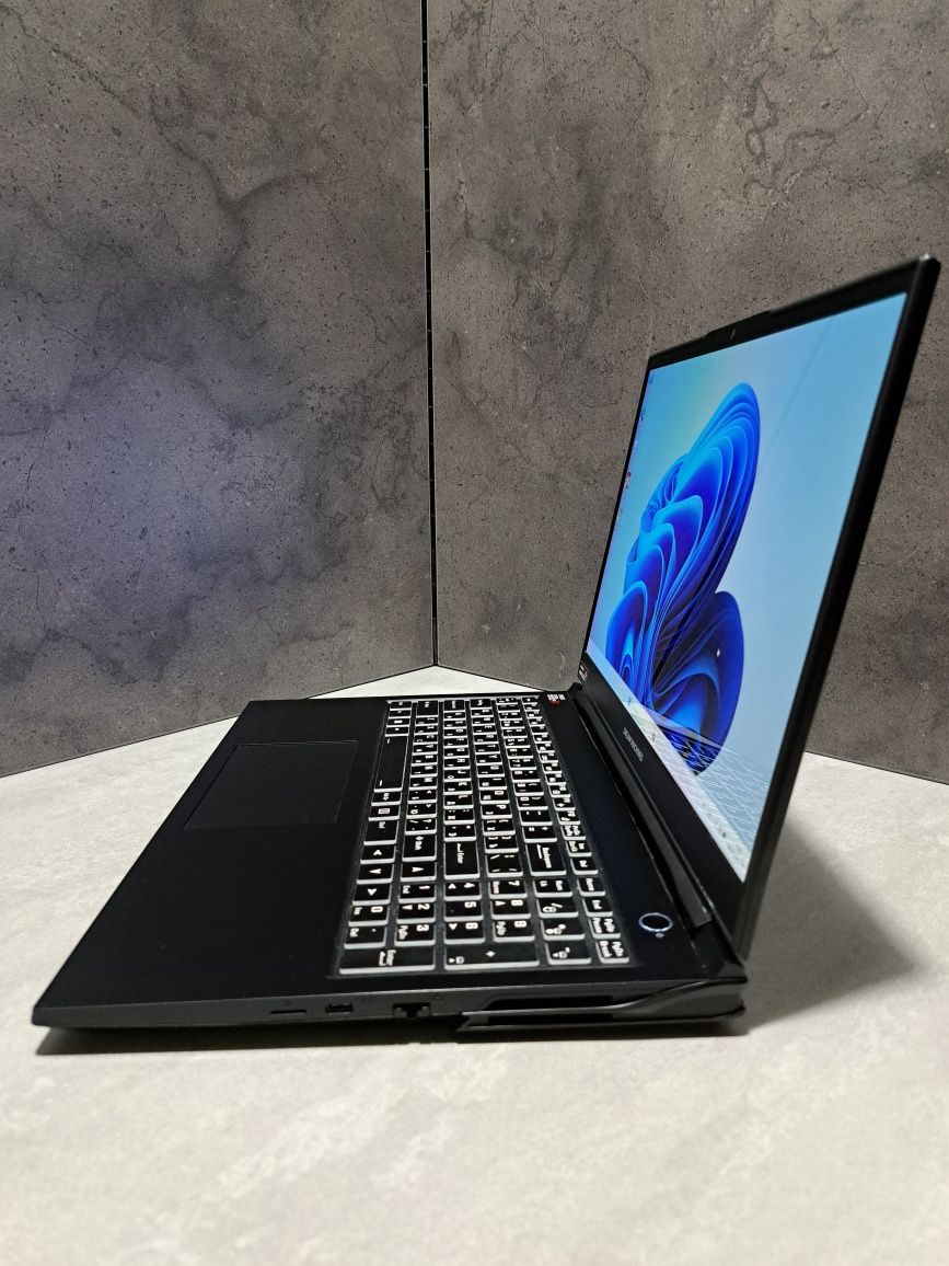 Dream Machines PD50PNN1 15.6"/64GB RAM/1TbSSD/i7-12700h/RTX3070ti!D625