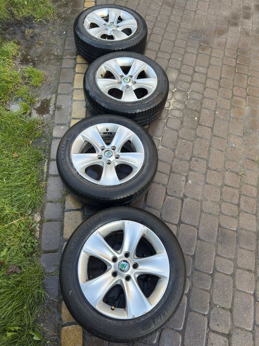 Alufelgi 16 skoda 5x112 opony