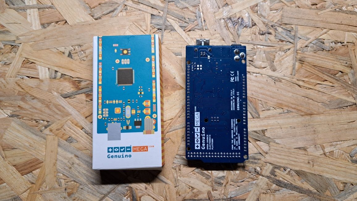 Zestaw 2x Arduino 2560 Mega + 2x nakładka  zaciskami śrubowymi DIN