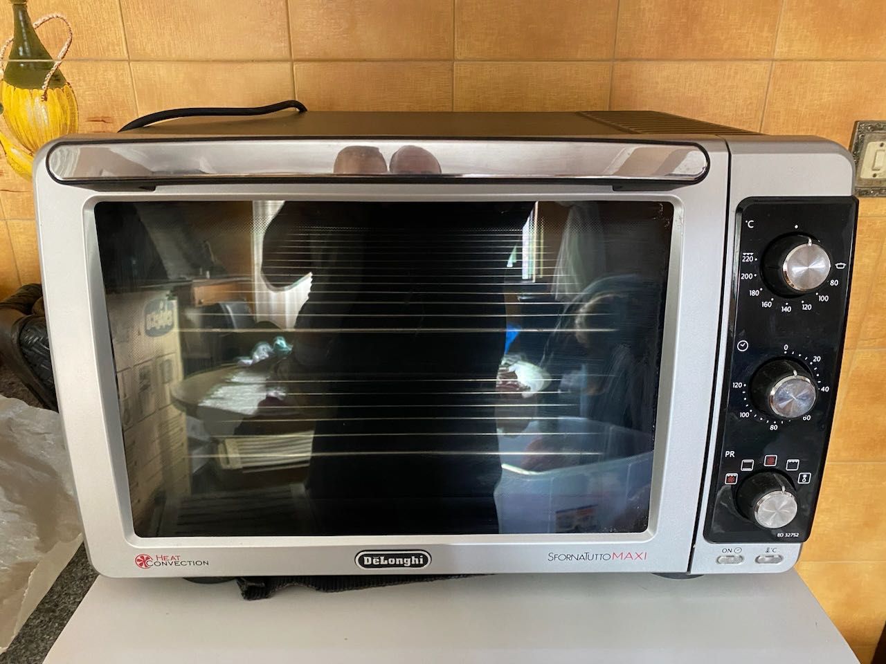 Forno portátil DeLonghi Maxi