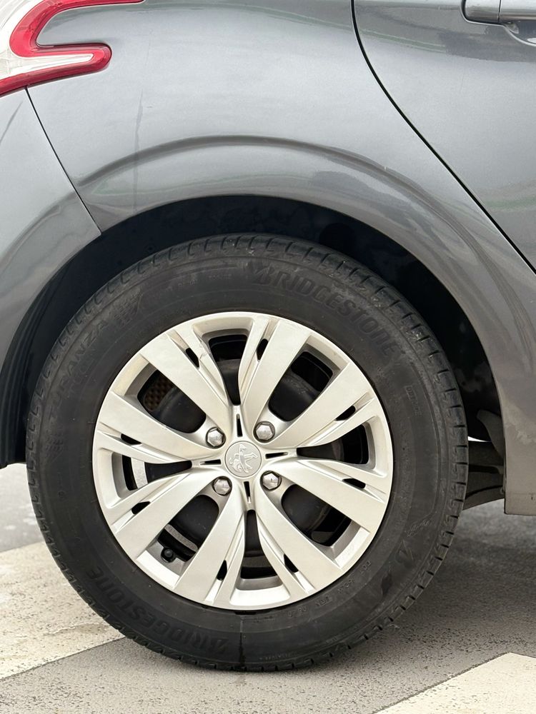 Peugeot 208 1.2 PureTech Style