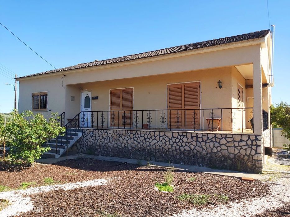 V3 térreo com terreno de 10mil m2 Maçussa