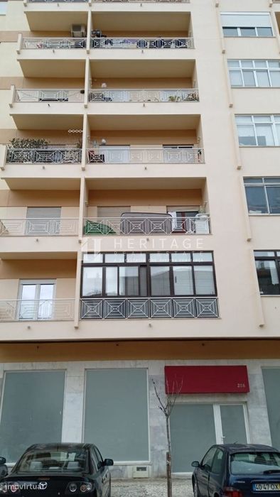 Loja com terraço no Barreiro