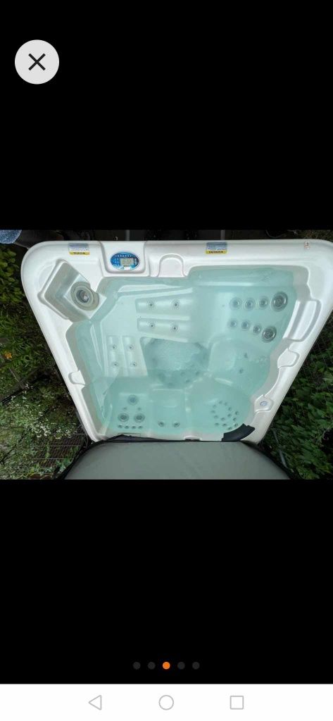 Jacuzzi Whirlpool