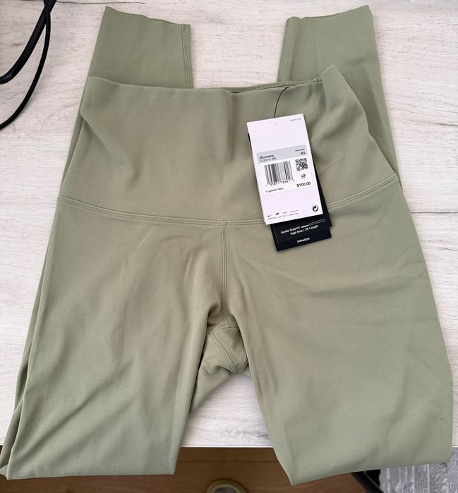 Нові легінси Nike Zenvy Olive розмір XS