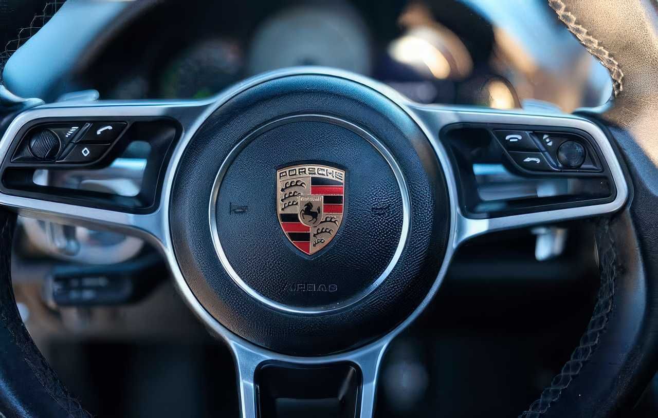 2017 Porsche Cayenne E-Hybrid S