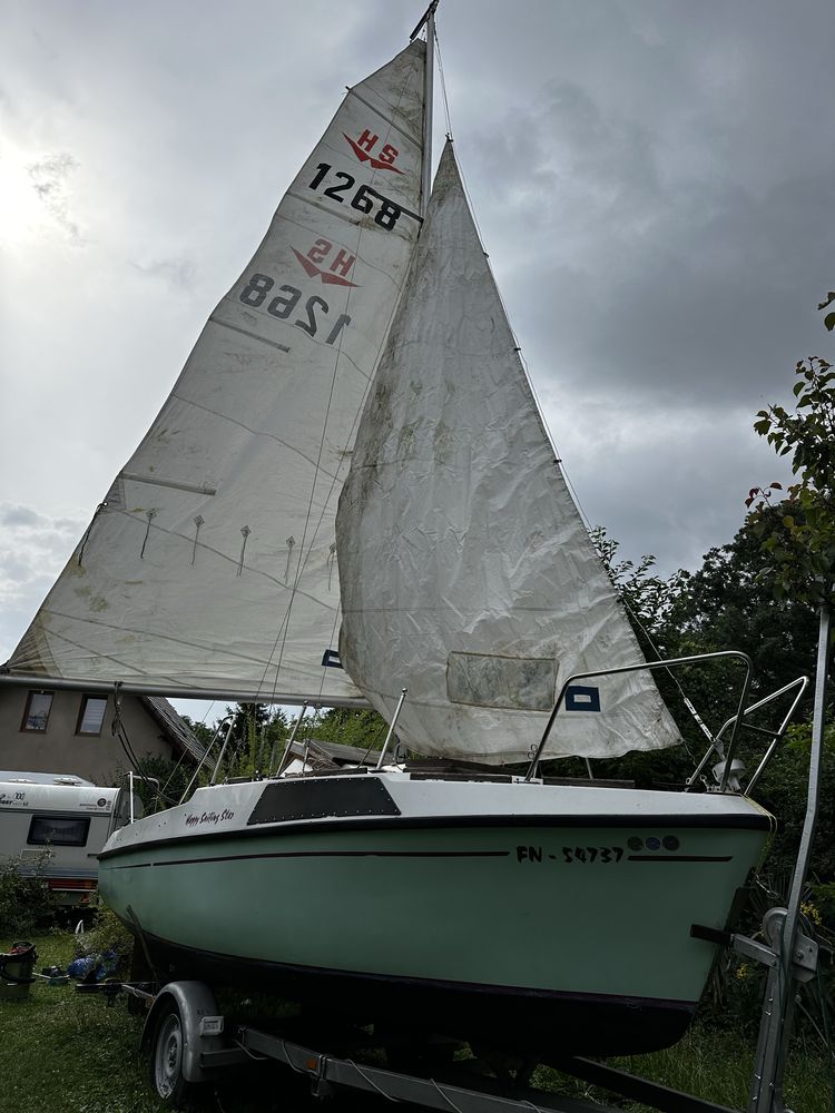 Jacht żaglowy Wegu Happy Sailing Star HS żaglówka kabinowy przyczepka