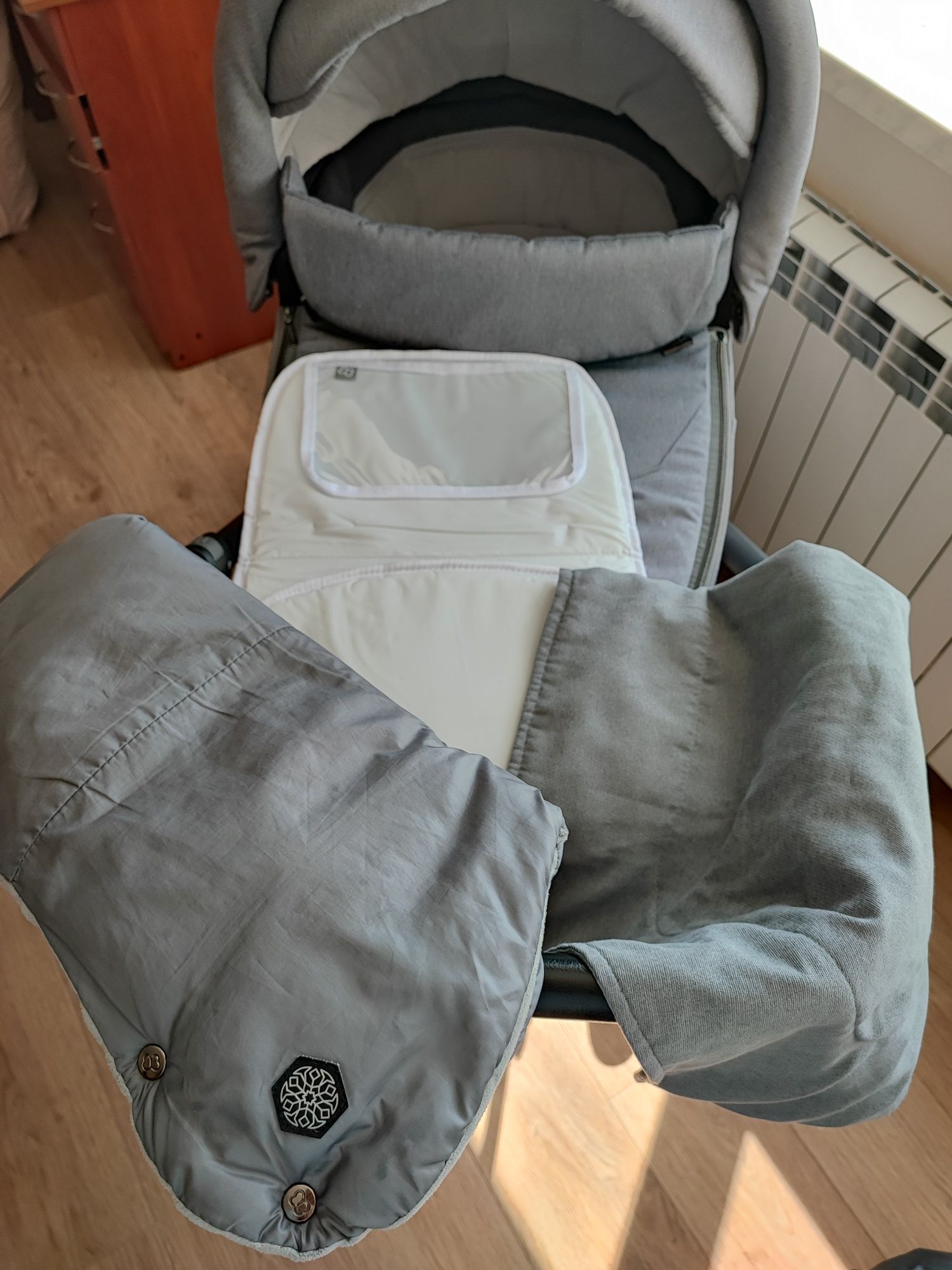 Каляска Baby design Husky 2 в 1, автолюлька Maxi Cosy