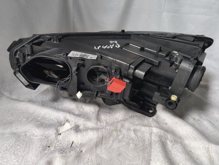 Lampa prawa Full LED VW Passat B8 Europa reflektor przedni