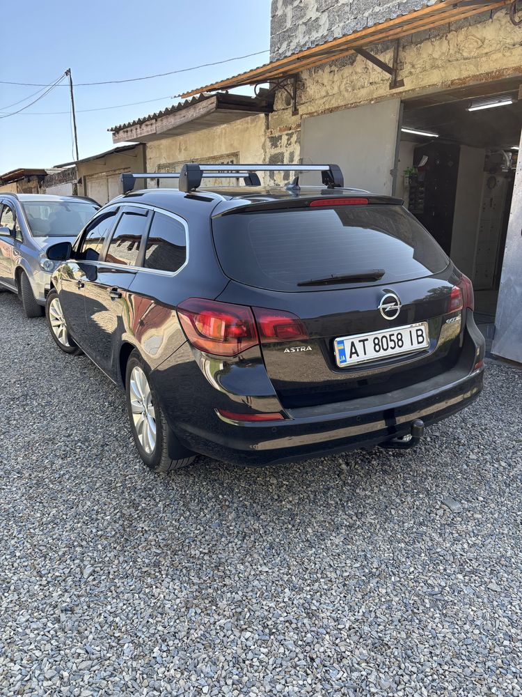 Opel Astra 2011 р