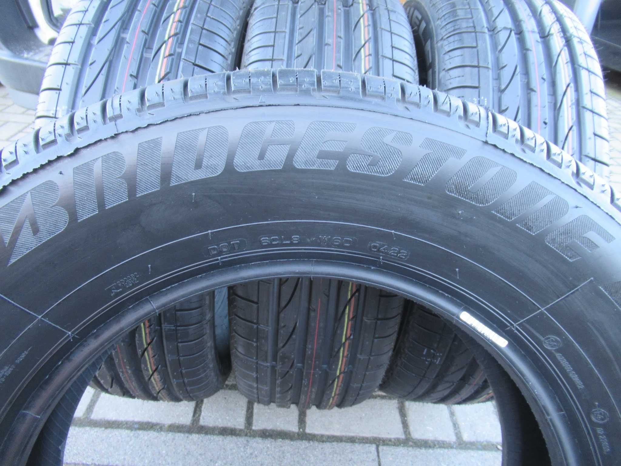 235/65/17 Bridgestone Dueler H/P Sport 104V