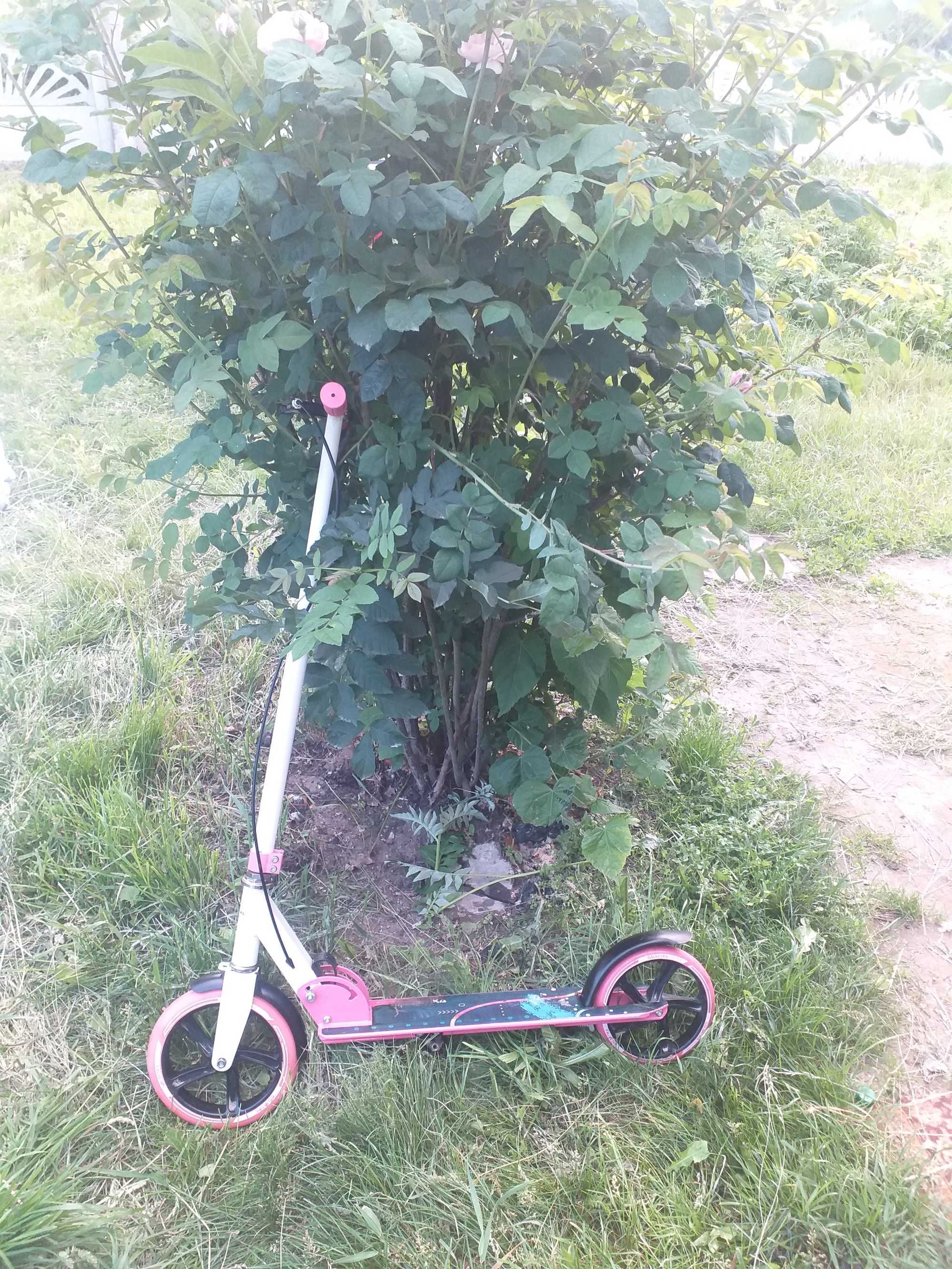 Продам самокат Scooter Galaktika