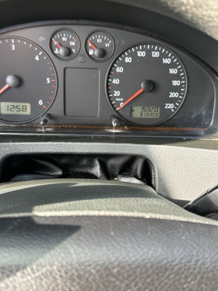 Sprzedam Volkswagen T5 2006 rok .MAX .1,9 TDI