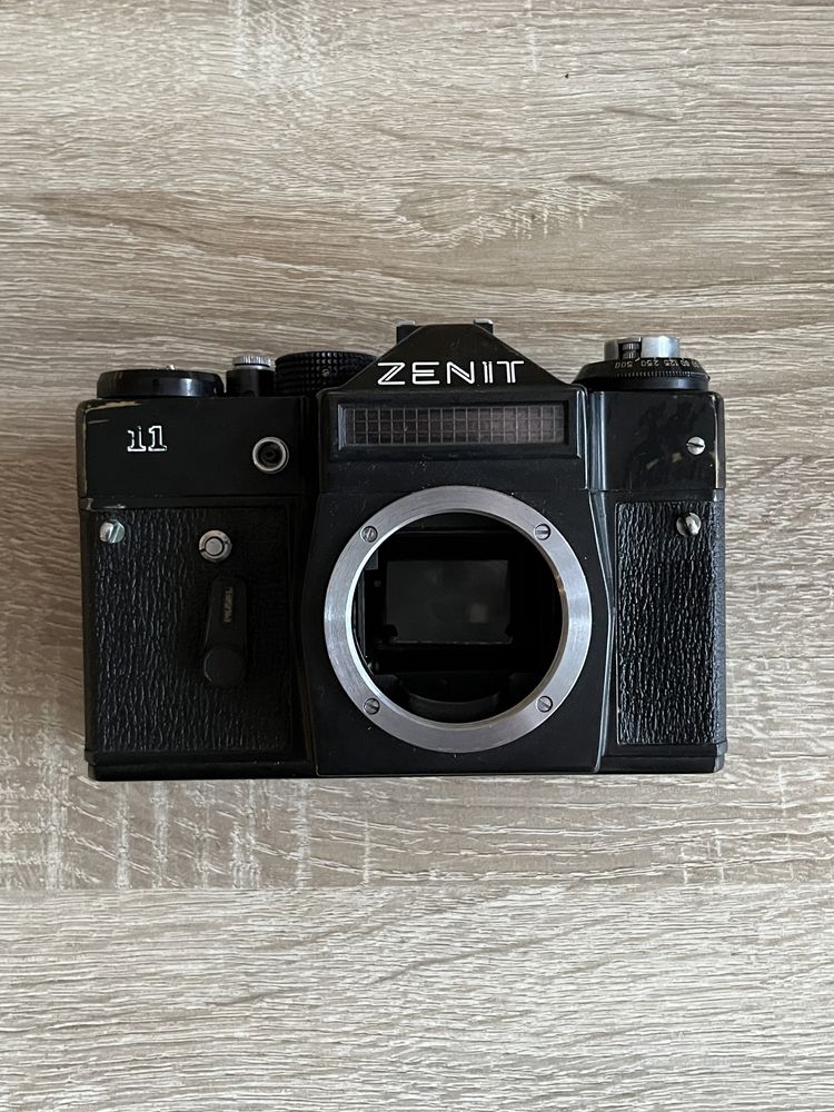 Zenit 11 aparat analogowy na klisze uszkodzony