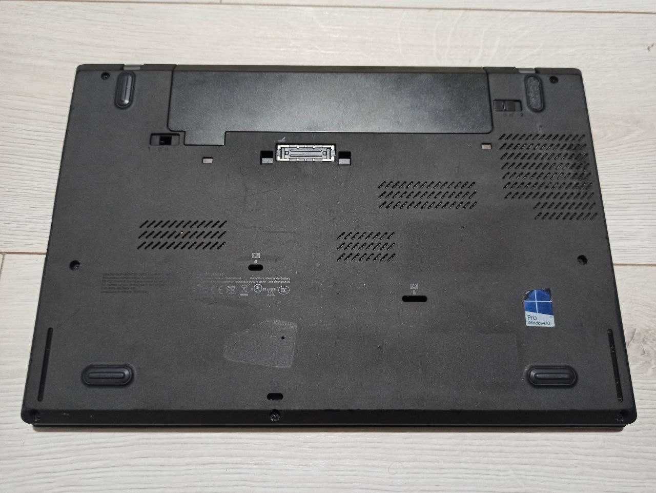 Lenovo T440/i5-2.9 GHz/DDR3 - 8 Gb/HDD 500 Gb/14" HD (1366*768)