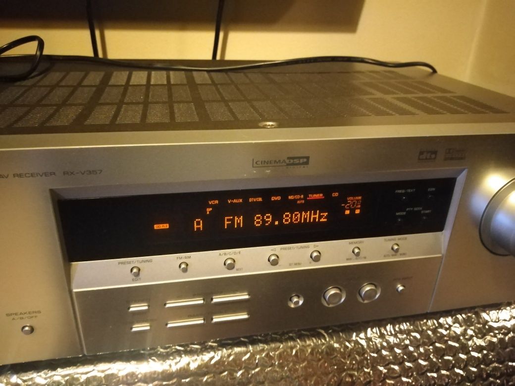 Amplificador Yamaha 7.1, mod RX V357