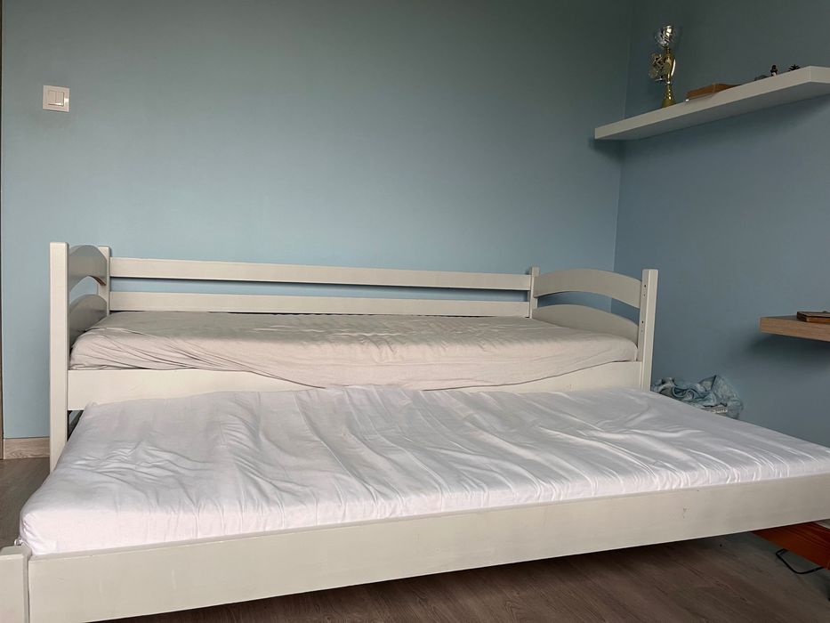 Łóżko młodzieżowe/ materace gratis