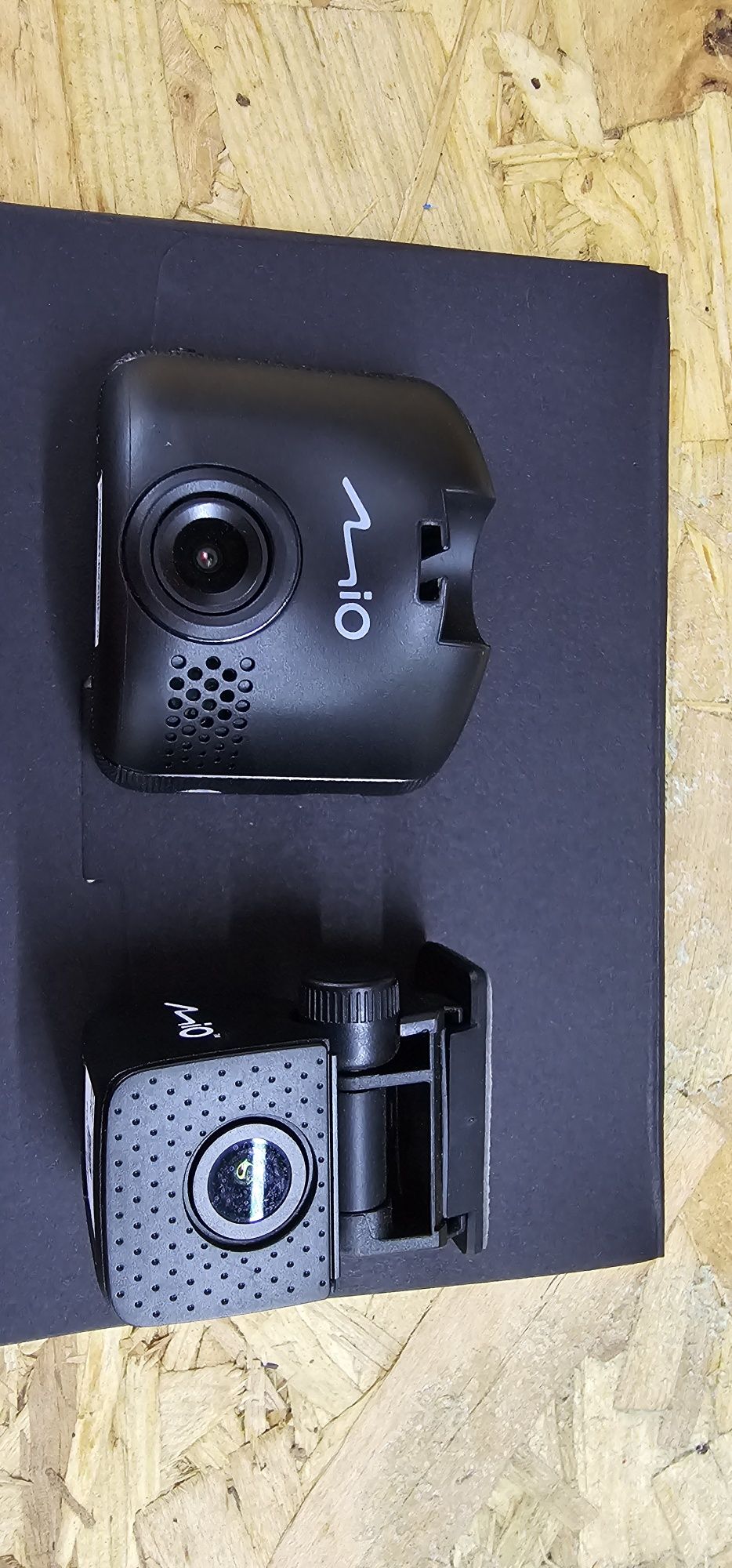 Wideorejestrator mivue c380