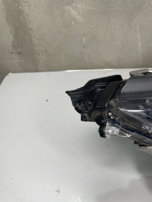 Продам передню оптику для авто Toyota rav 4 v