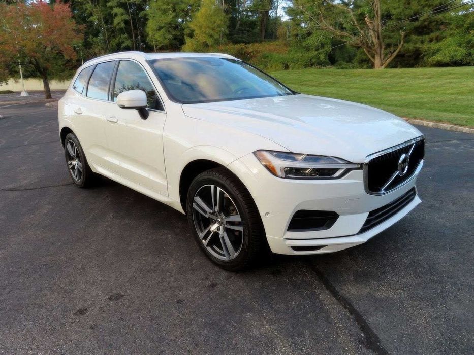 Volvo XC60 T5 Momentum      2019