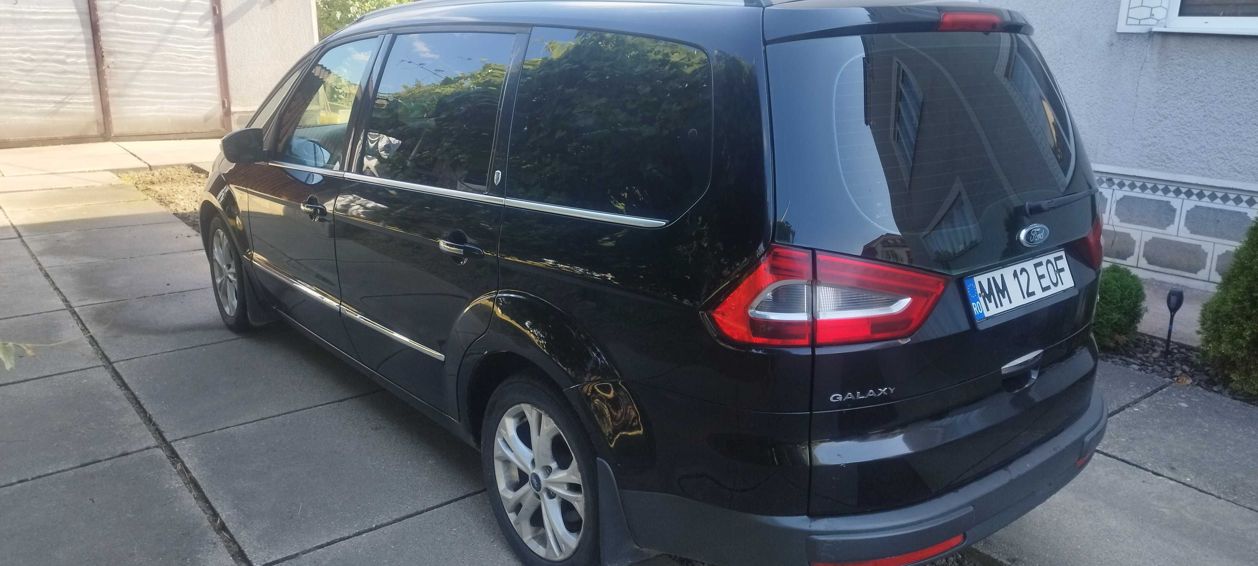 Ford Galaxy 2010год